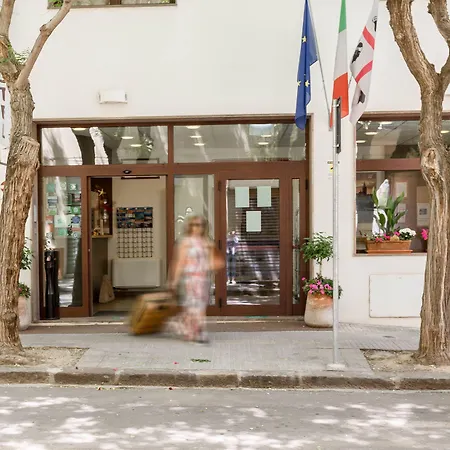 Szálloda Domomea 4*