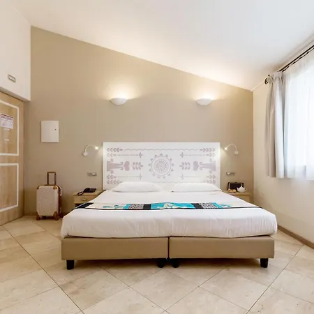 Hotel Domomea 4*