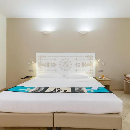 Domomea Hotel 4*