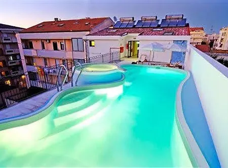 Domomea Hotel